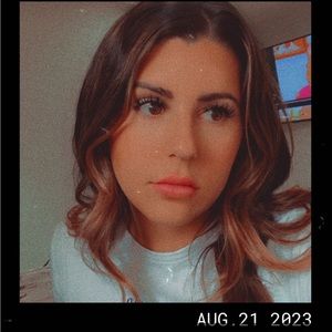 Meet your Posher, Renee